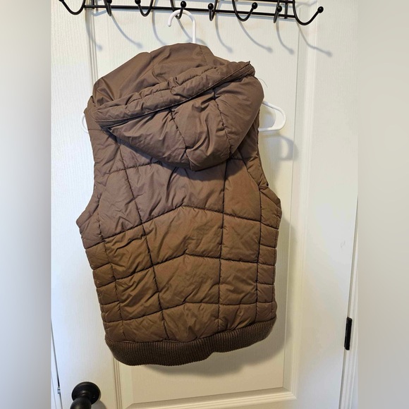 Puffer vest - Picture 2 of 3